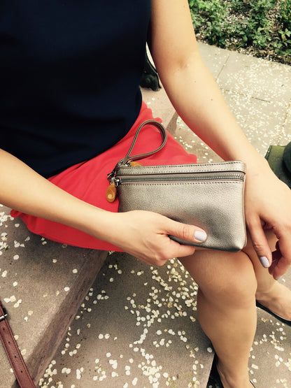 Vegan Wristlet Clutch - Gunmetal